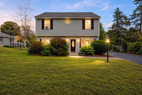 Photo of 20 Jeffrey Rd, Billerica, MA 01821 (MLS # 73594237)
