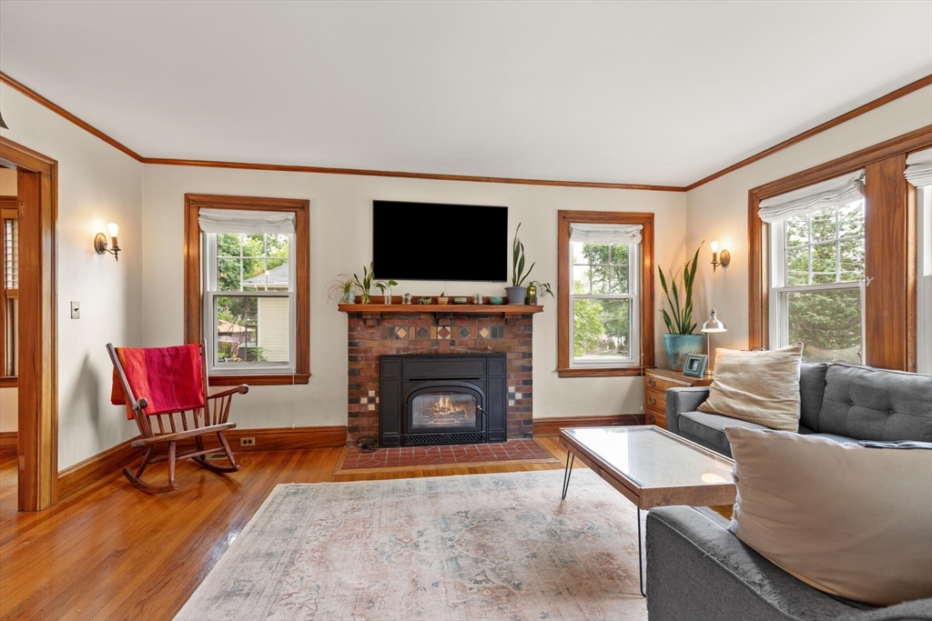 61 Fiske Ave