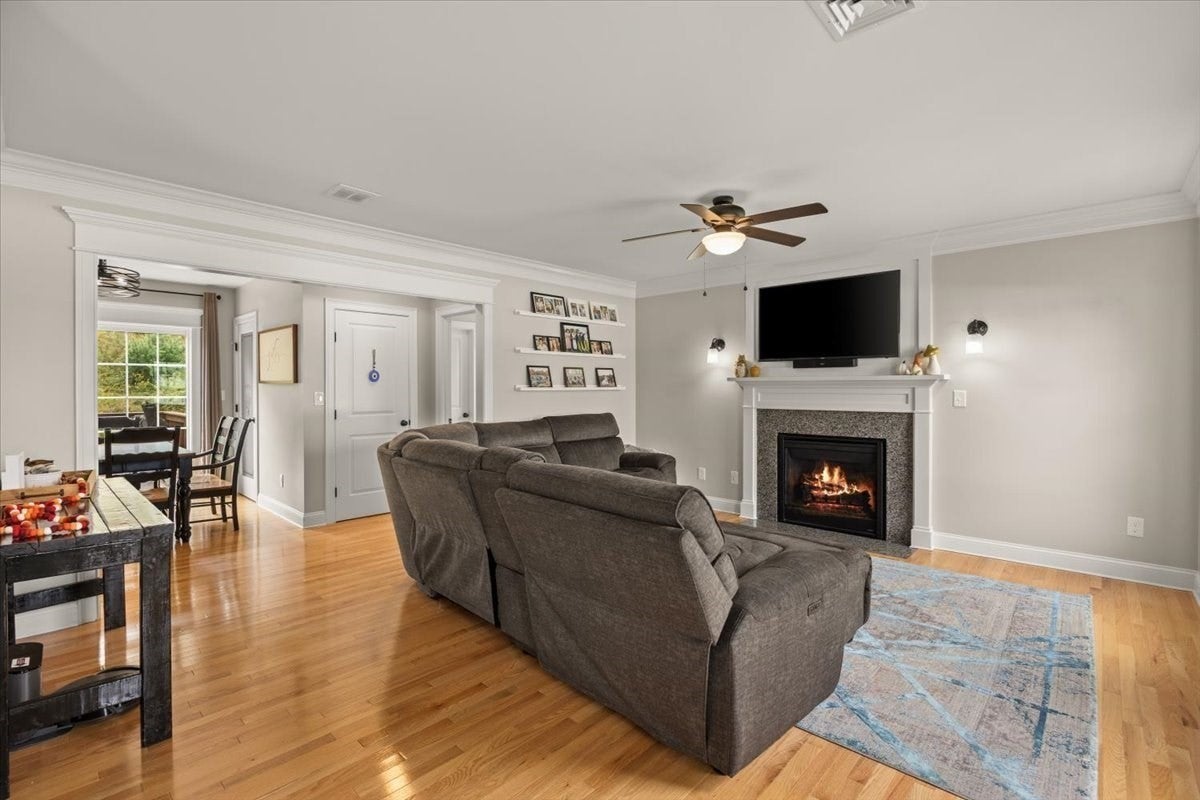 18 White Rock Lane, Swansea, MA, 18 White Rock Lane, Swansea, MA Photo #3