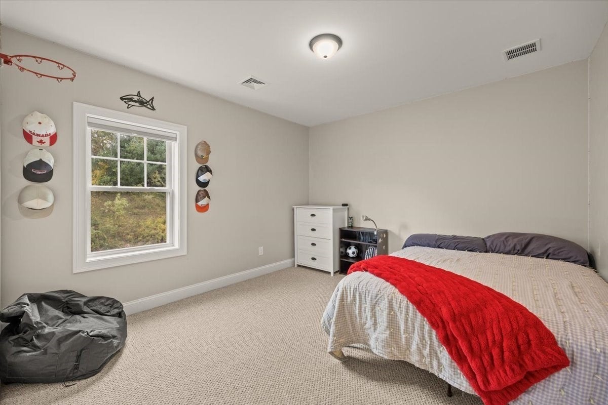 18 White Rock Lane, Swansea, MA, 18 White Rock Lane, Swansea, MA Photo #16