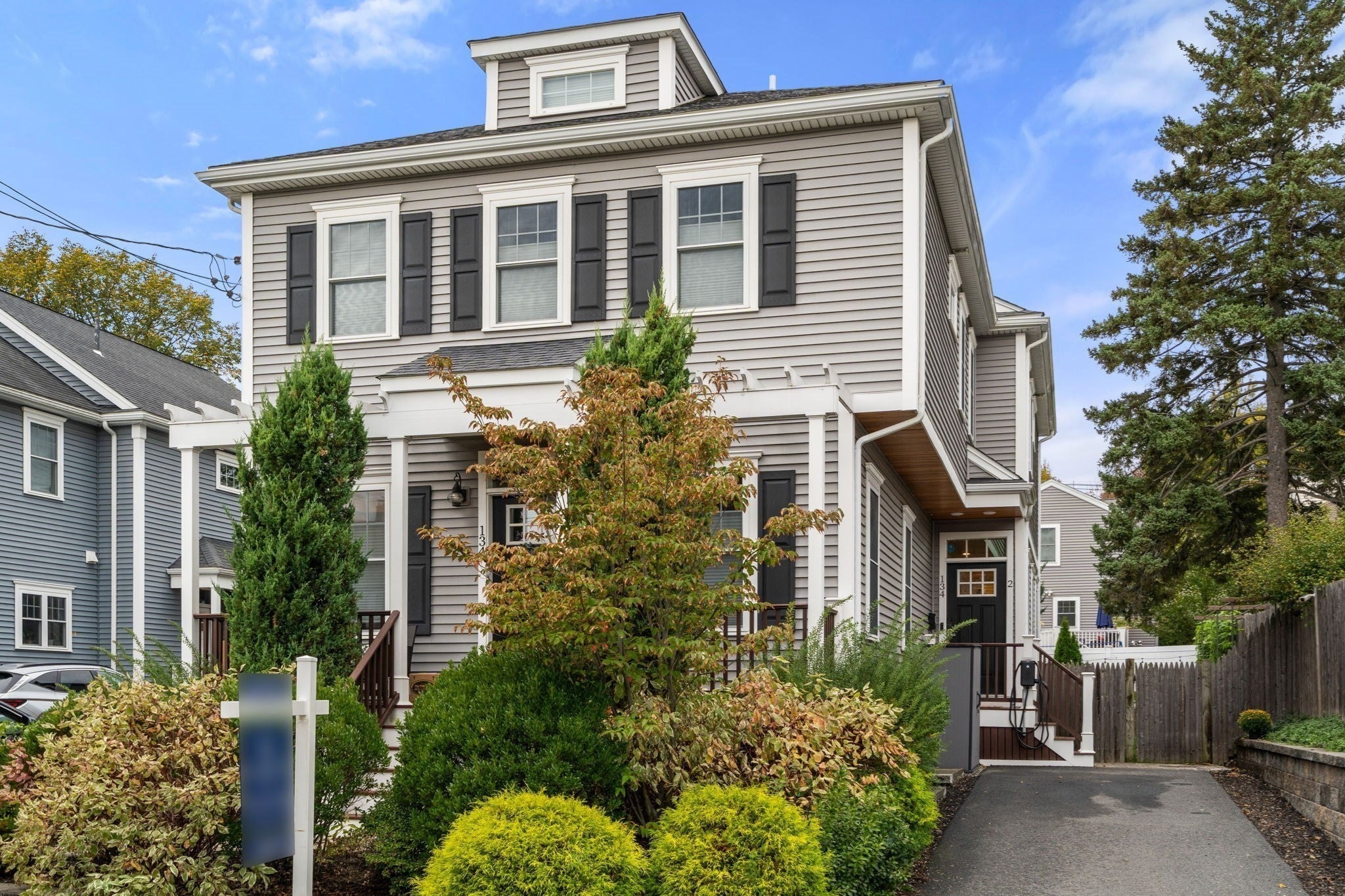 Photo of 134 Edenfield Ave, Watertown, MA