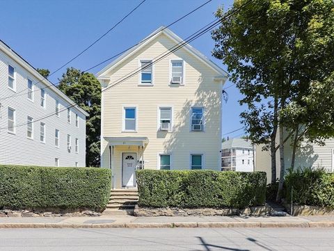 69 Lake St Webster MA 01570