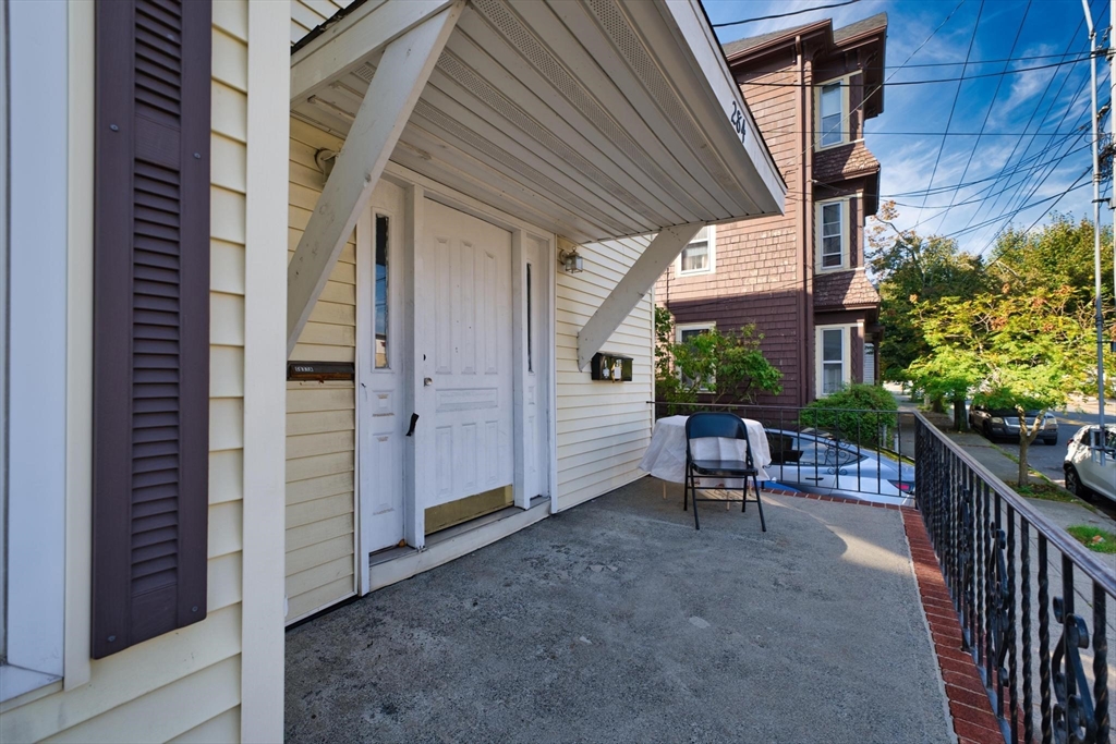 284 Sawyer St
