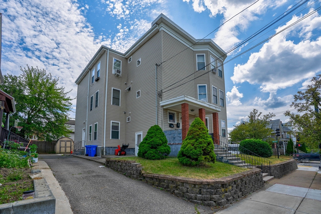 82 Medford St 2