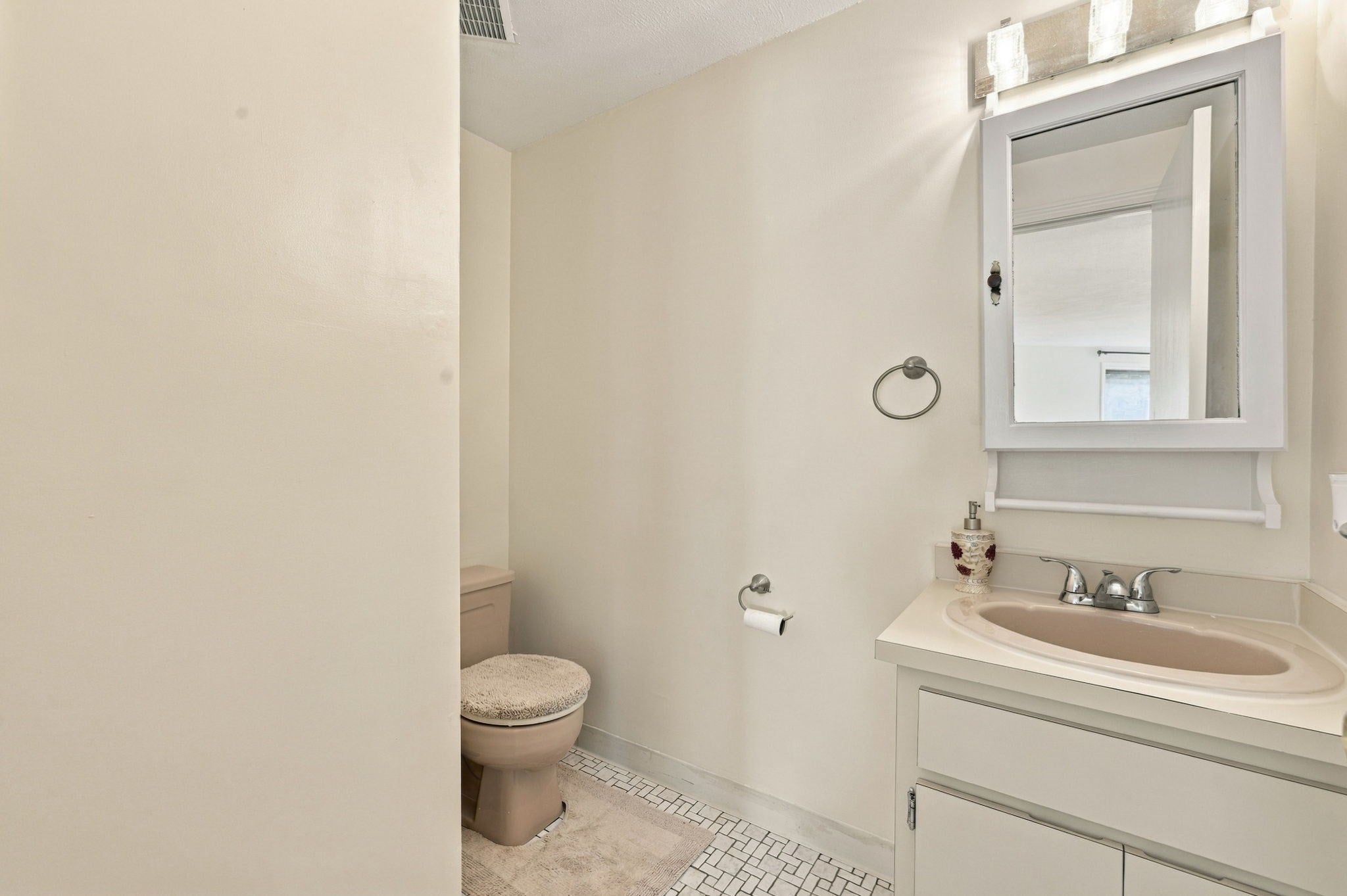 161 Leland Farm Rd #161, Ashland, MA, 161 Leland Farm Rd #161, Ashland, MA Photo #15
