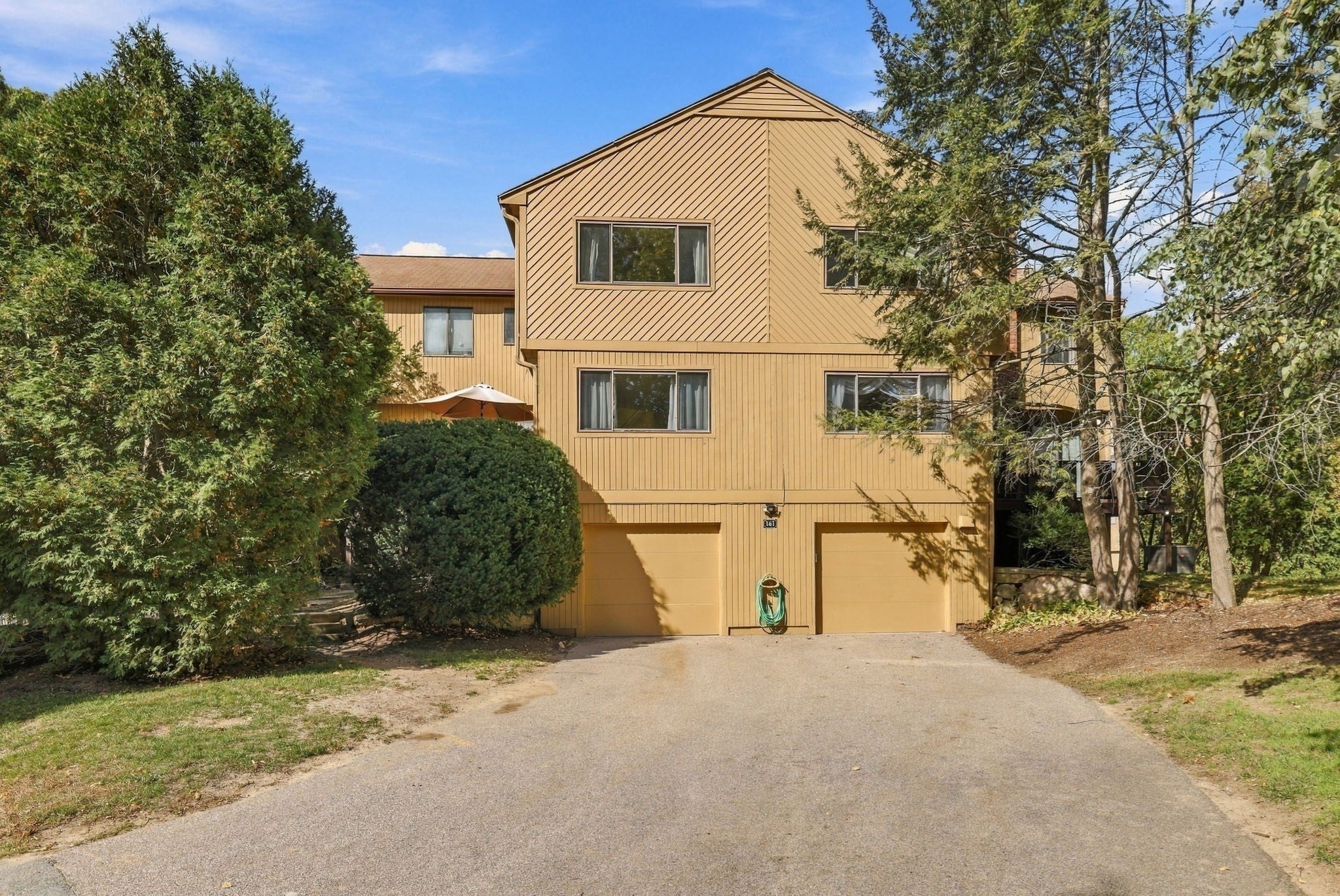 Photo of 161 Leland Farm Rd, Ashland, MA