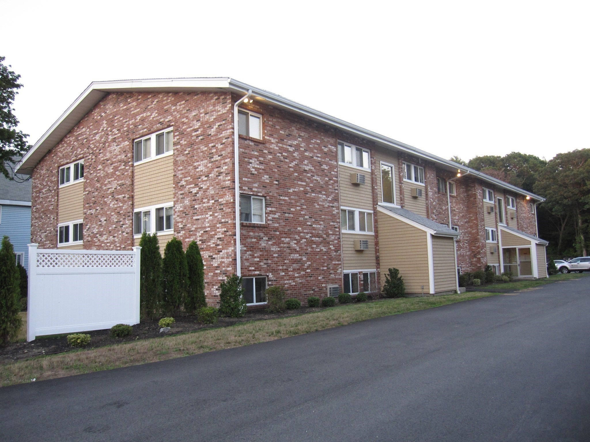 Click for 720 Main St #9, Weymouth, MA slideshow