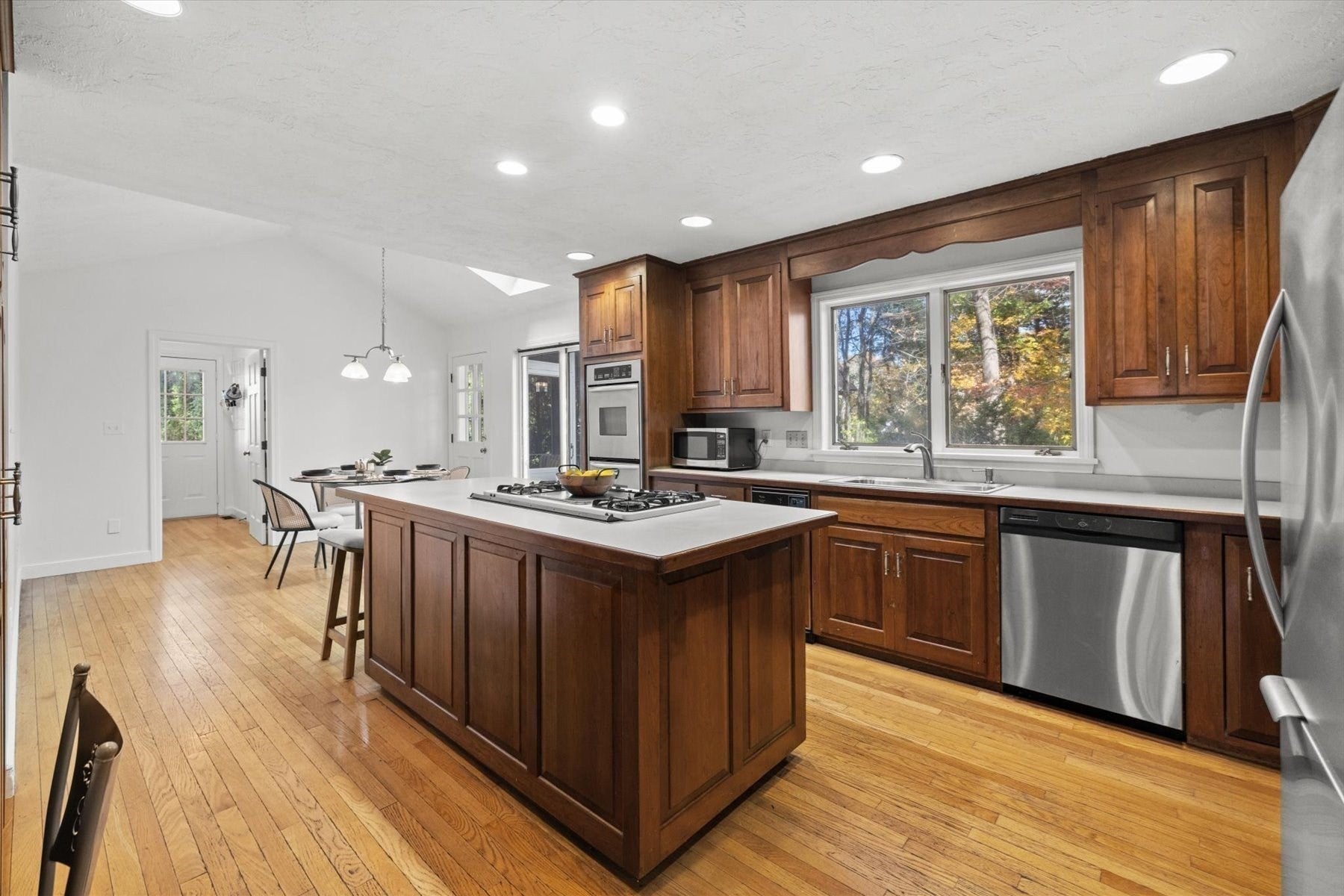 163 Standish Rd, Needham, MA Photo #7