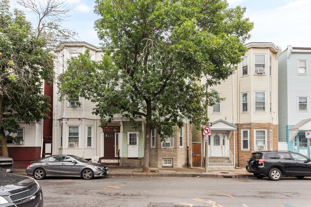 160 Putnam St