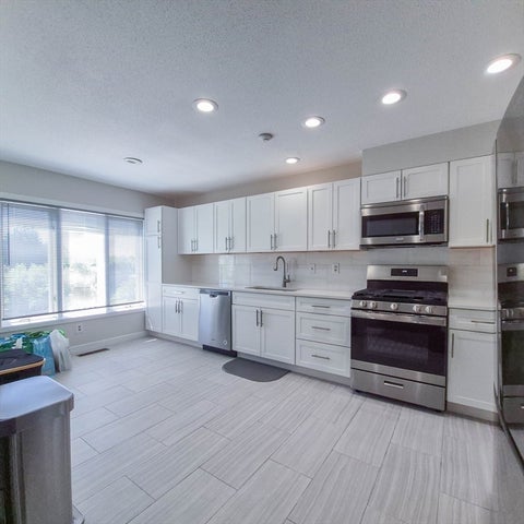 Photo of 65 Bayberry Ln #65, Dartmouth, MA 02747 (MLS # 73522329)