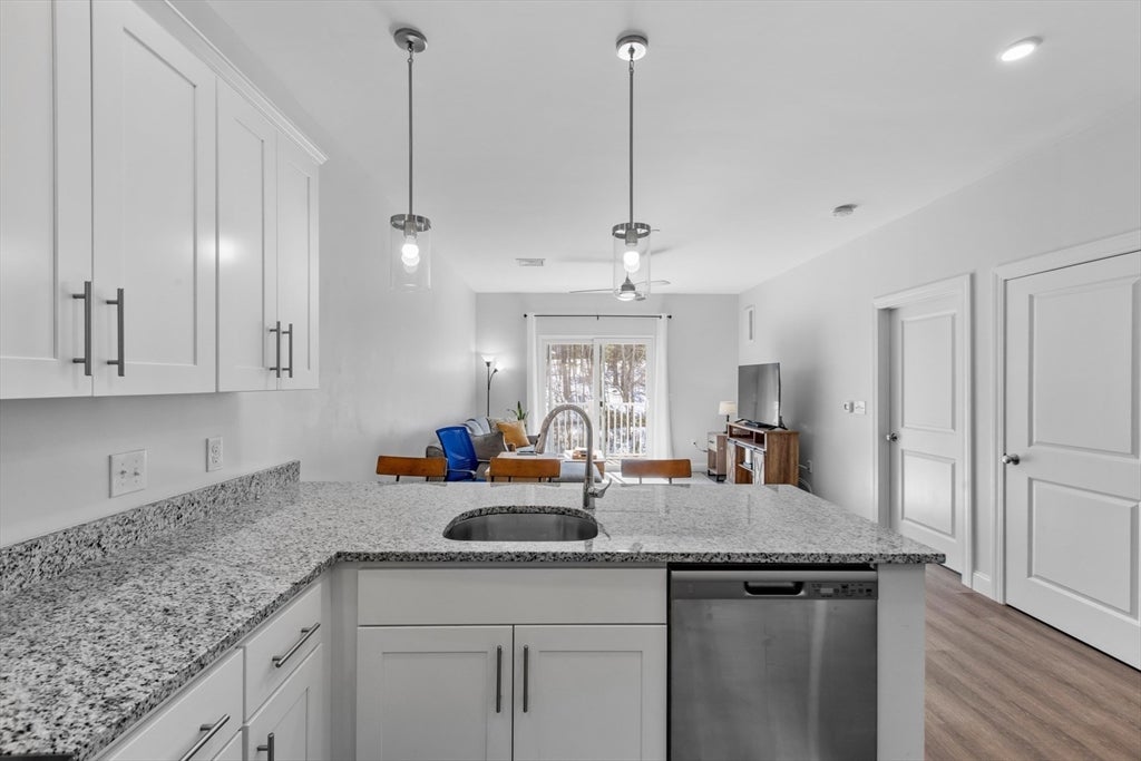 3211 Briarwood Village #3211, Clinton, MA Photo #6