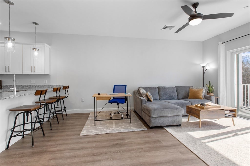 3211 Briarwood Village #3211, Clinton, MA Photo #8