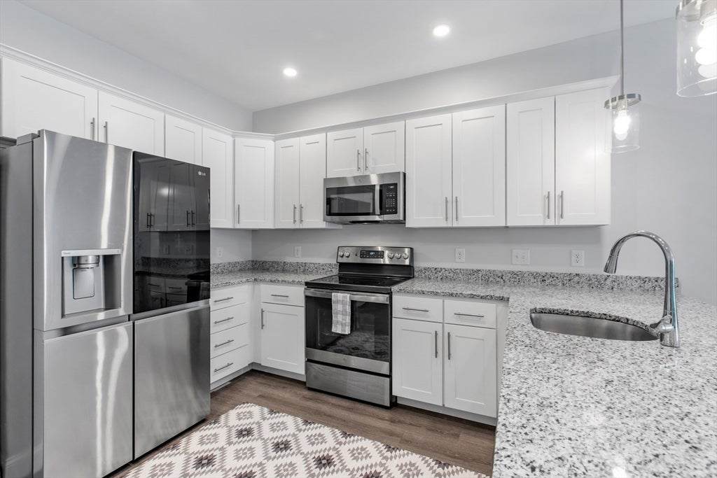 3211 Briarwood Village #3211, Clinton, MA Photo #5