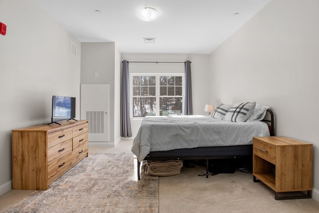 3211 Briarwood Village #3211, Clinton, MA Photo #17