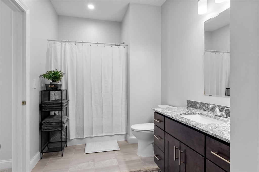 3211 Briarwood Village #3211, Clinton, MA Photo #14