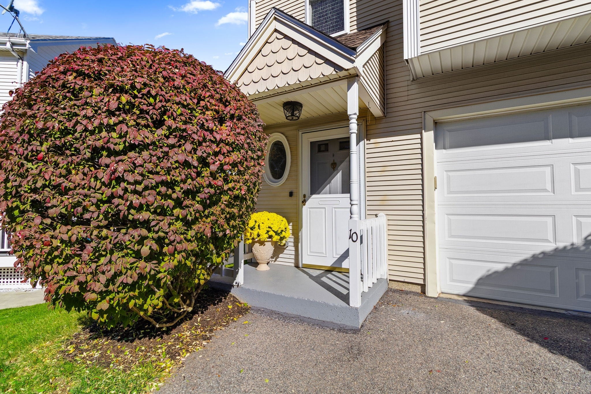 10 Eugene St 10