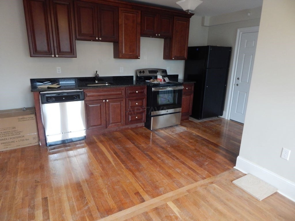 131 Orchard St #34, Somerville, MA, 131 Orchard St #34, Somerville, MA Photo #3