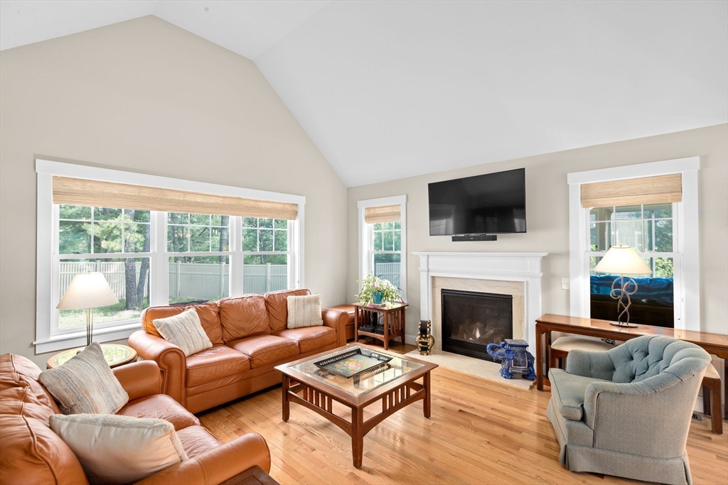 33 Inkberry Ln