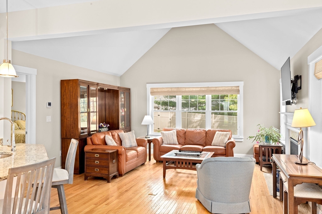 33 Inkberry Ln