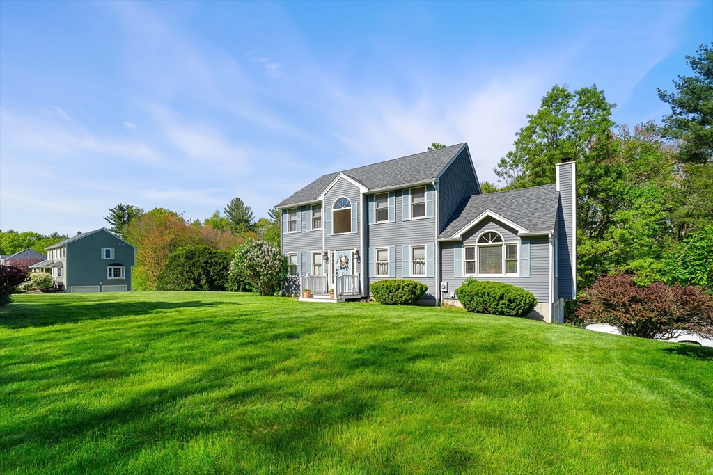 11 Hammond Farm Rd