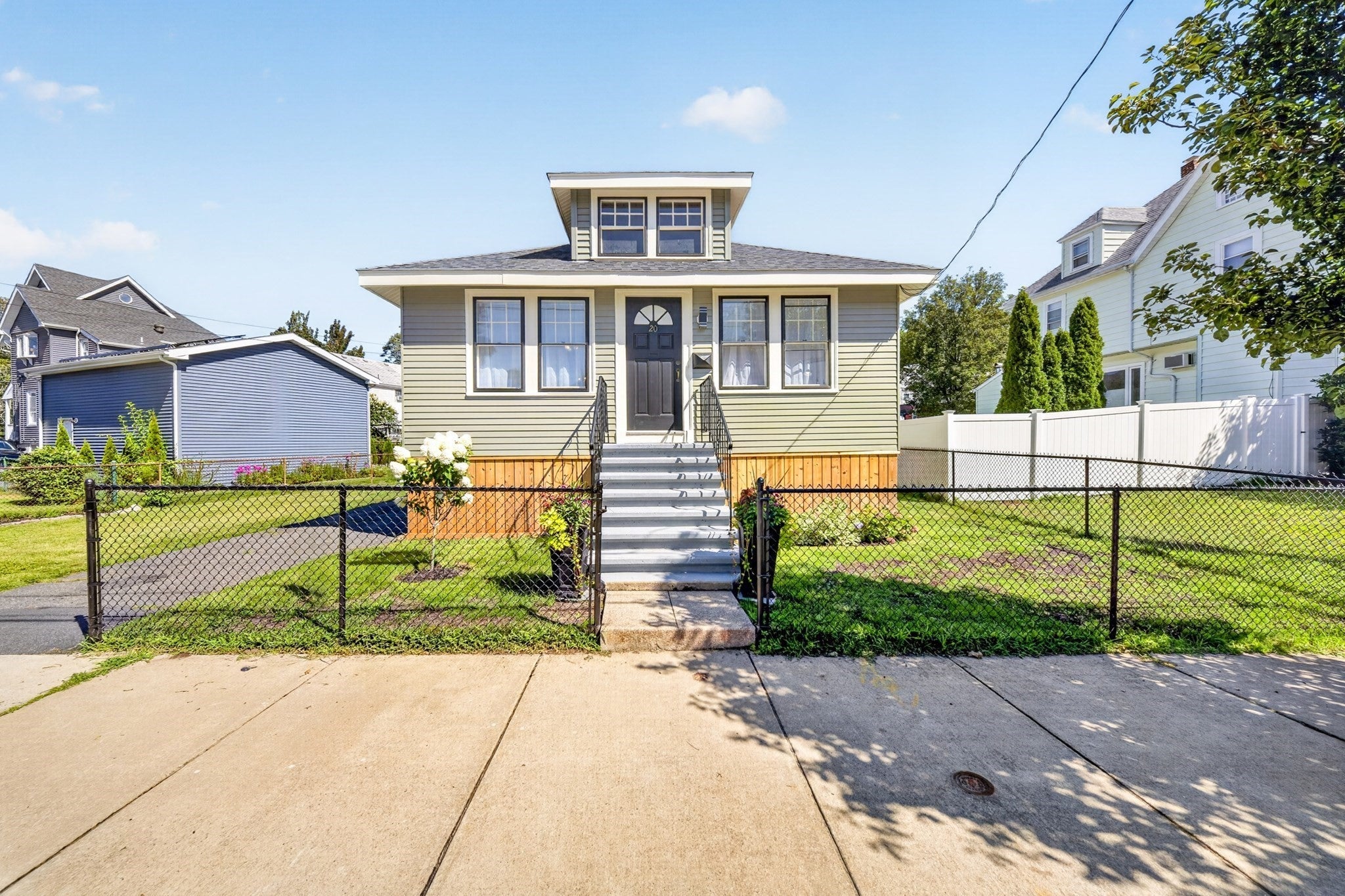 Photo of 20 Huntley St, Malden, MA