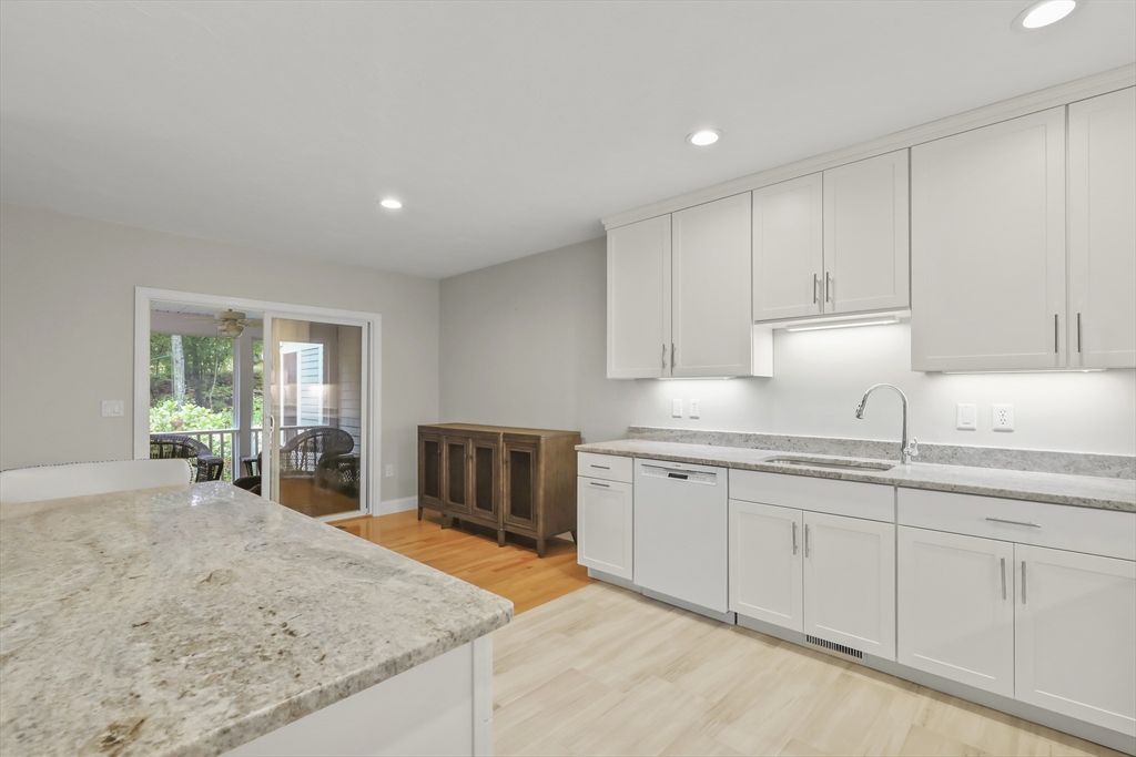 1 Hollyhock Knoll Ct 1