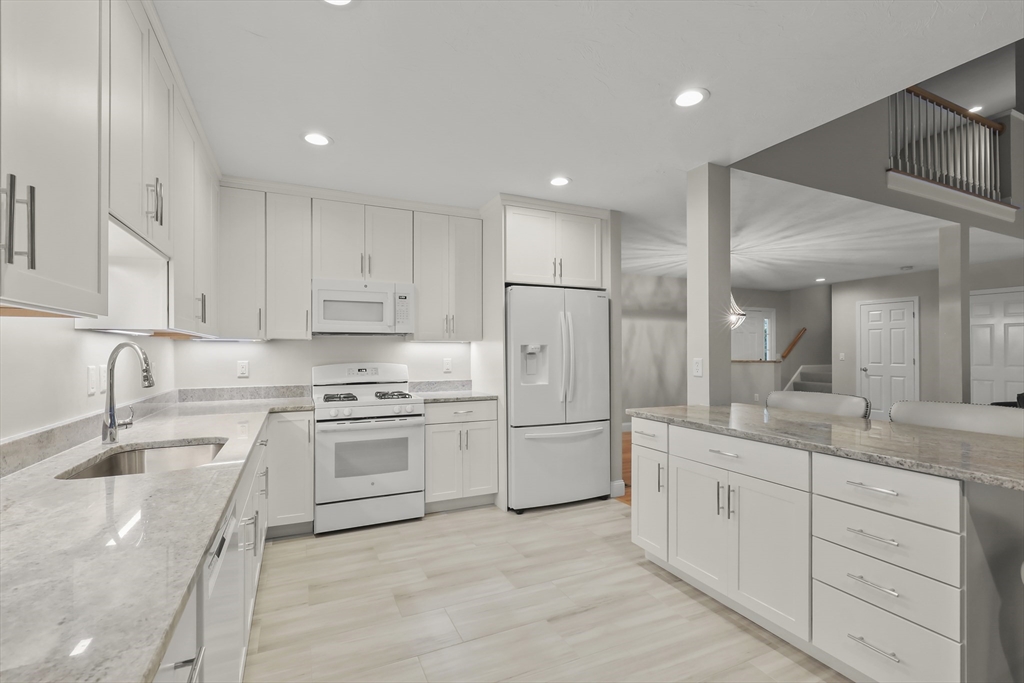 1 Hollyhock Knoll Ct 1