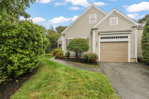 1 Hollyhock Knoll Ct 1 Bourne MA 02532