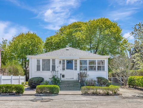 44 J Street Hull MA 02045
