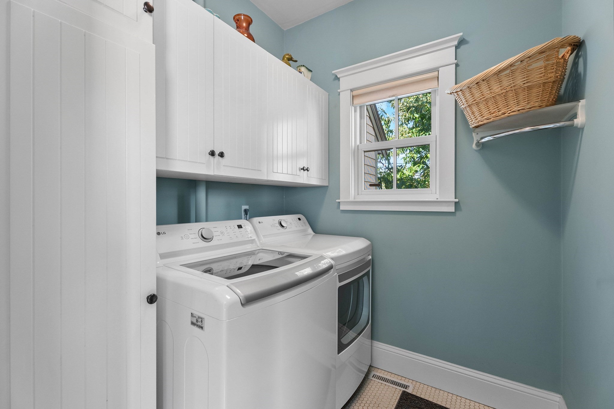 557 Smith Neck Rd, Dartmouth, MA, 557 Smith Neck Rd, Dartmouth, MA Photo #12