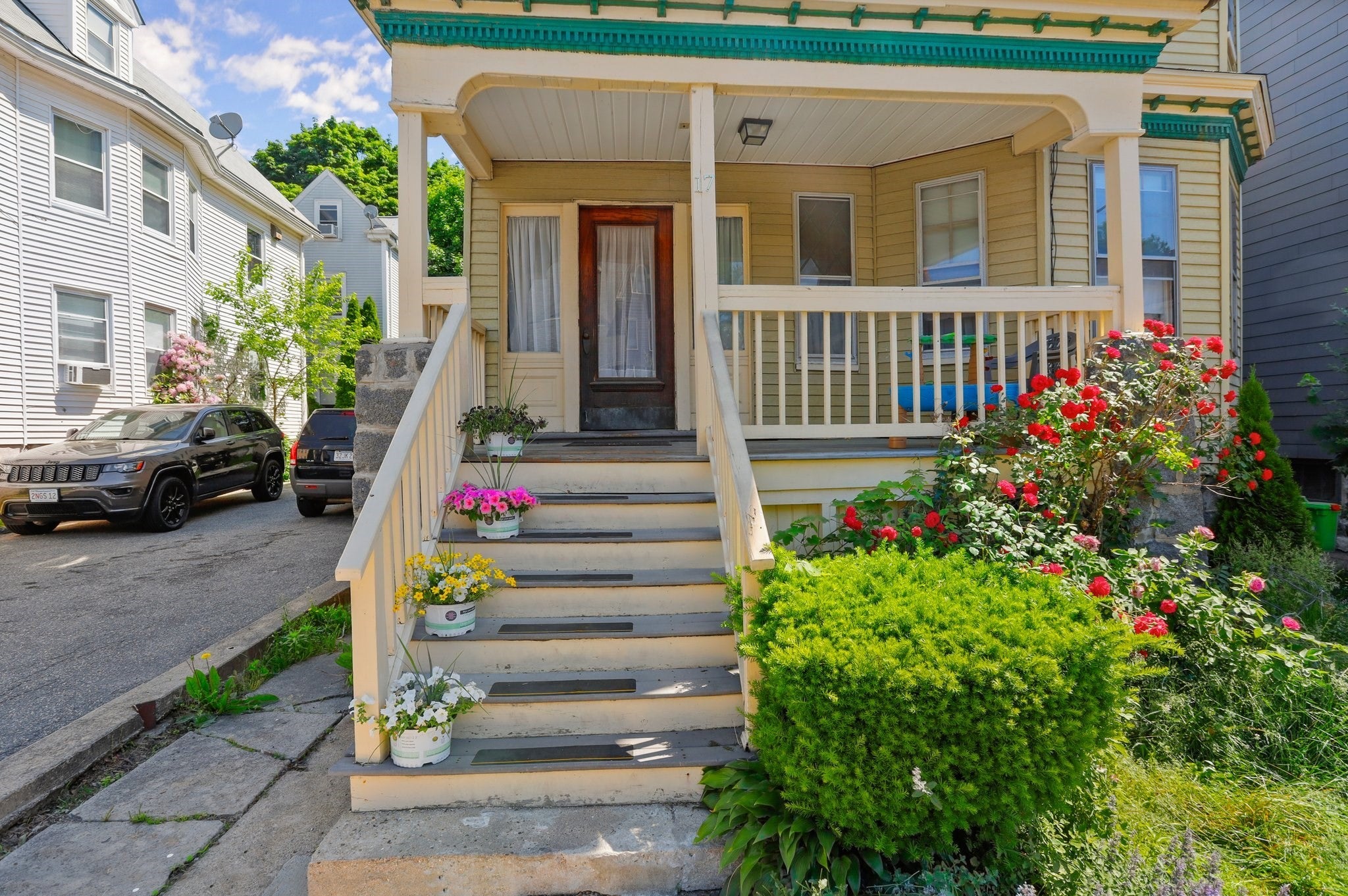 Photo of 17 Farquhar St, Boston, MA