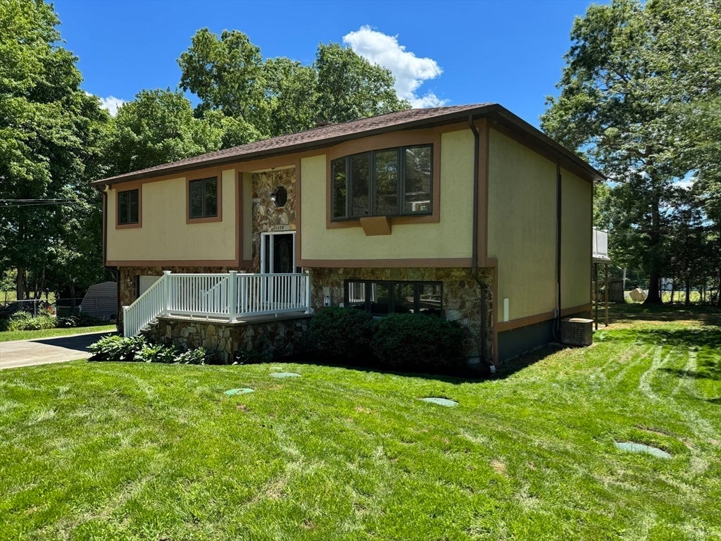 1174 Old Fall River Rd