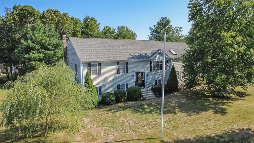 8 Powhattan Drive