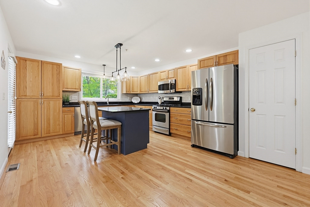 3002 Maple Brook Rd #3002, Bellingham, MA Photo #13
