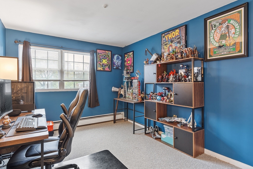 North Andover, Massachusetts 01845, United States, 2 Bedrooms Bedrooms, ,1 BathroomBathrooms,Residential,Pending,125344