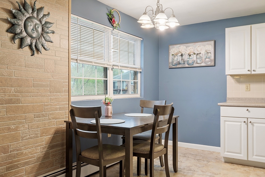 68 Edgelawn Ave 12