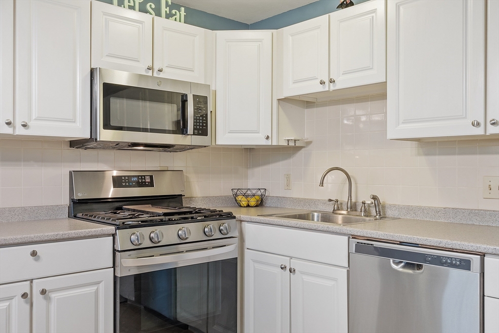 68 Edgelawn Ave 12