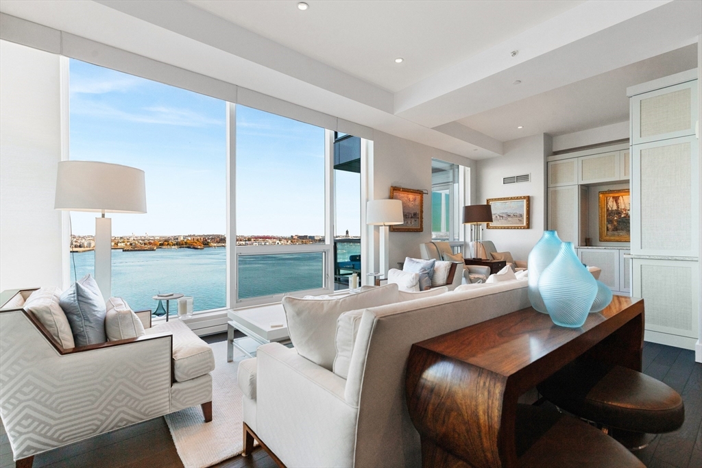 22 Liberty Dr 11C