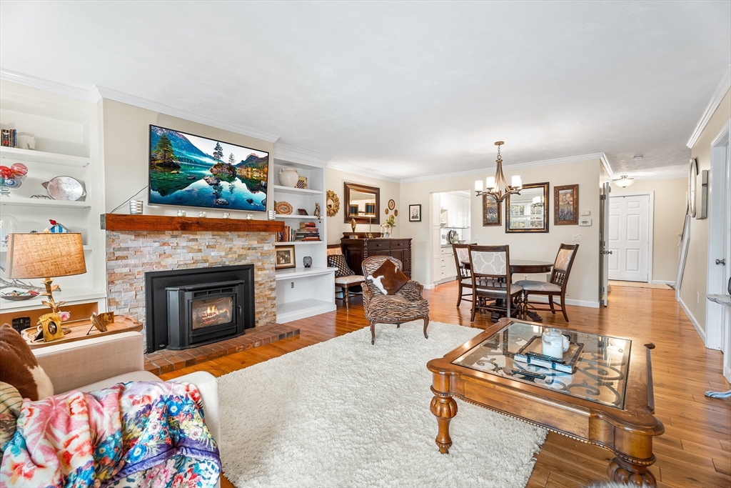 142 Laurelwood Dr 142
