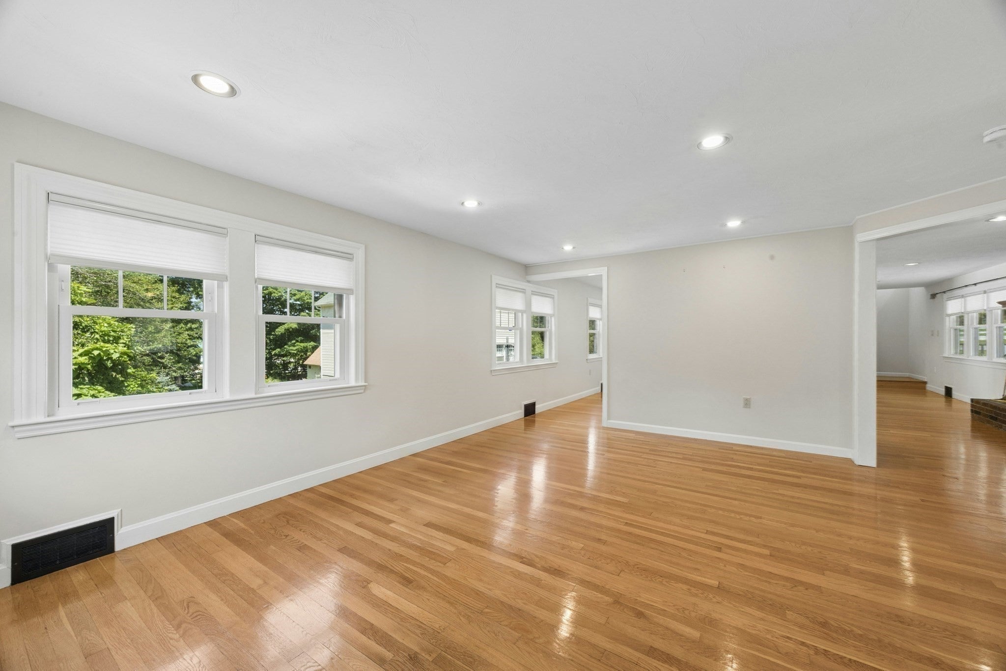 18 Proctor Rd, Chelmsford, MA Photo #11
