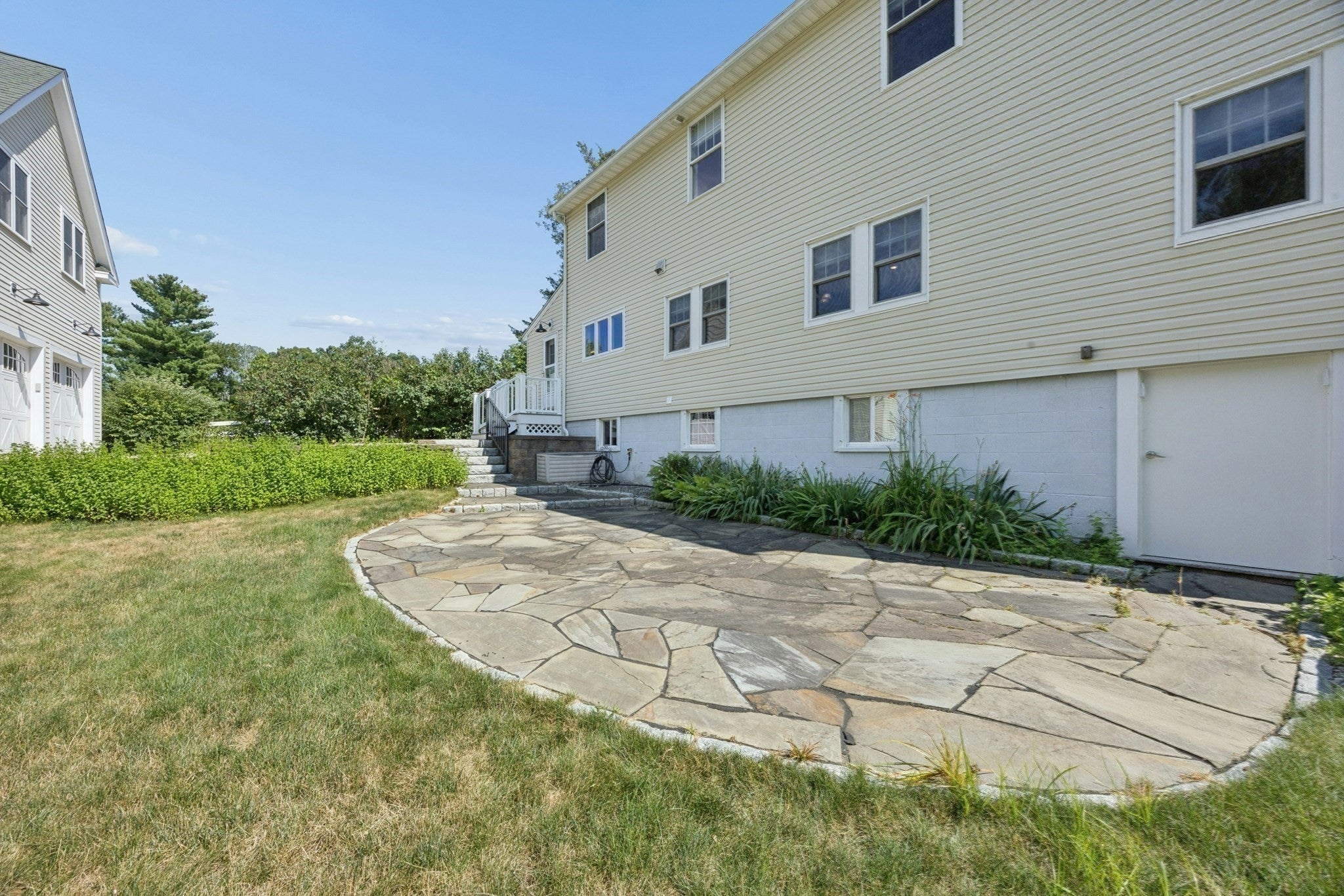 18 Proctor Rd, Chelmsford, MA Photo #3