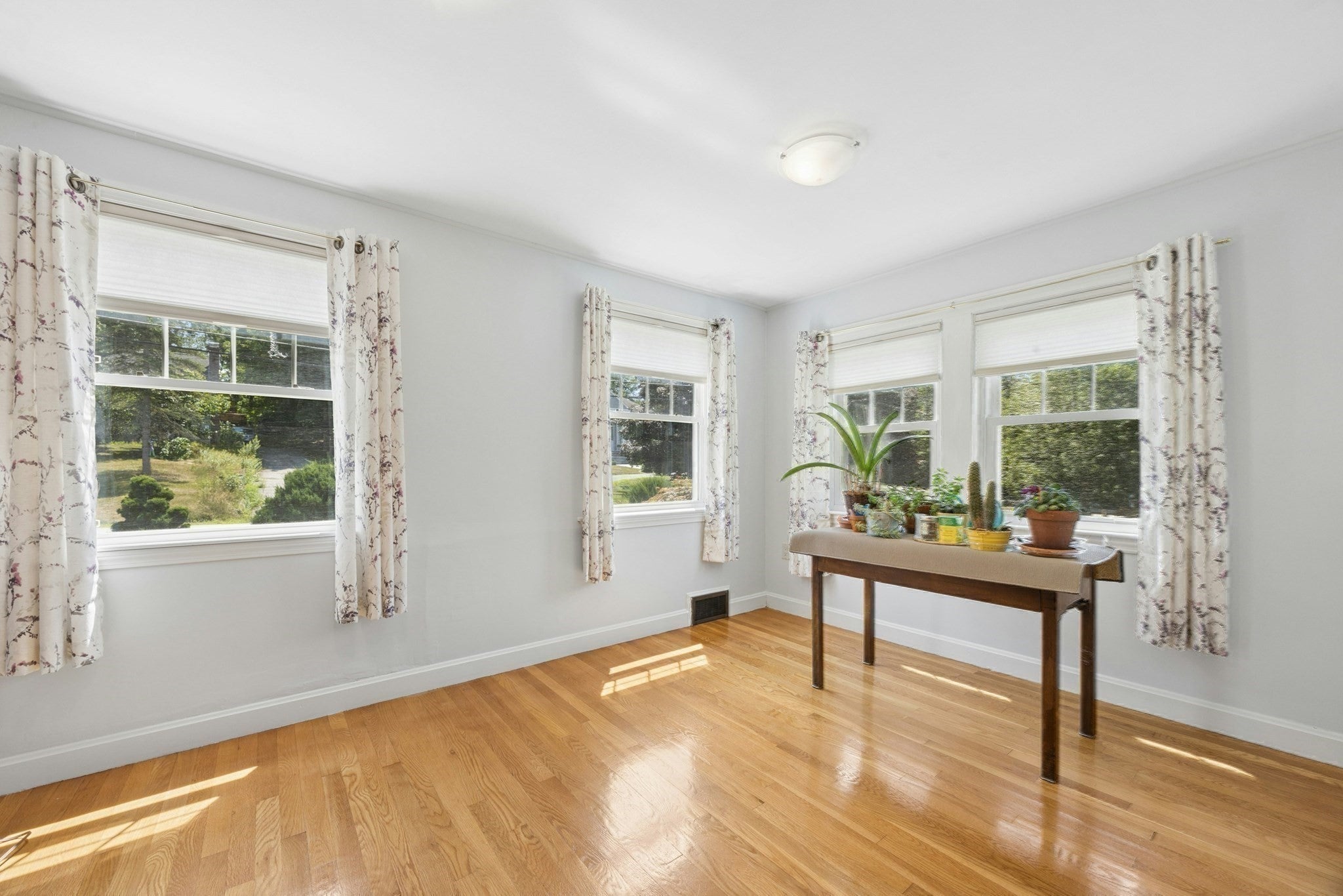 18 Proctor Rd, Chelmsford, MA Photo #12