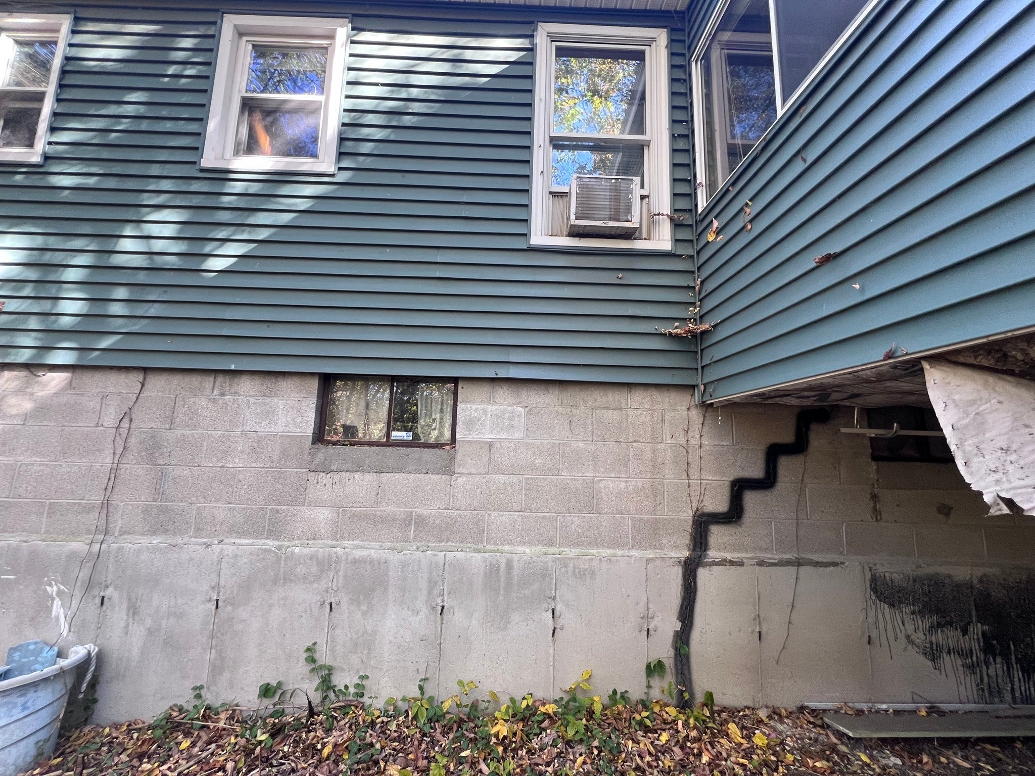 685 Grove Street
