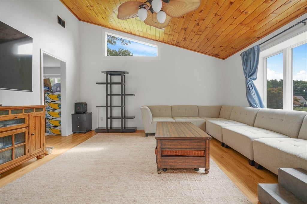 37 Slade St, Swansea, MA, 37 Slade St, Swansea, MA Photo #12