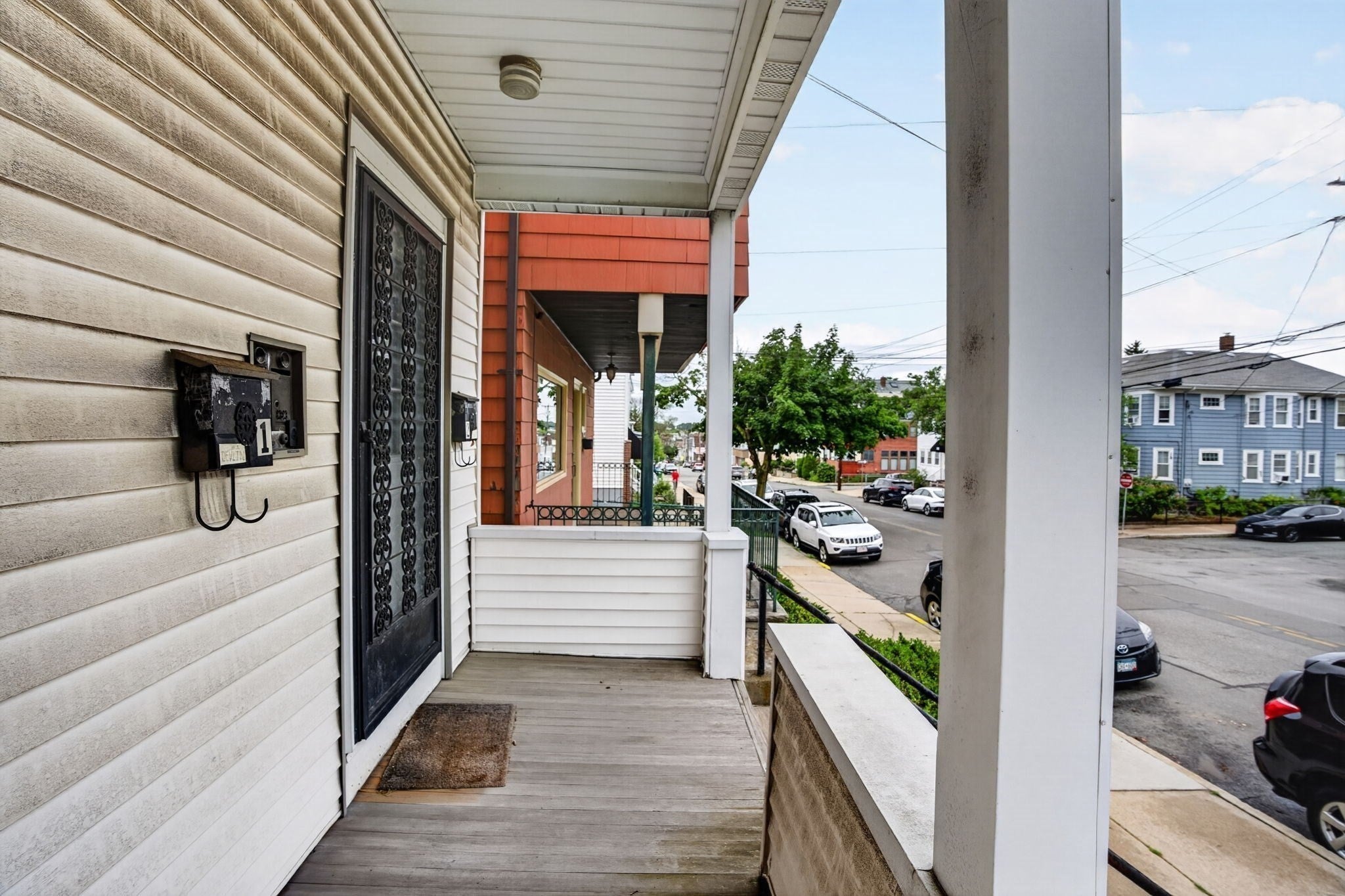 549 Main St