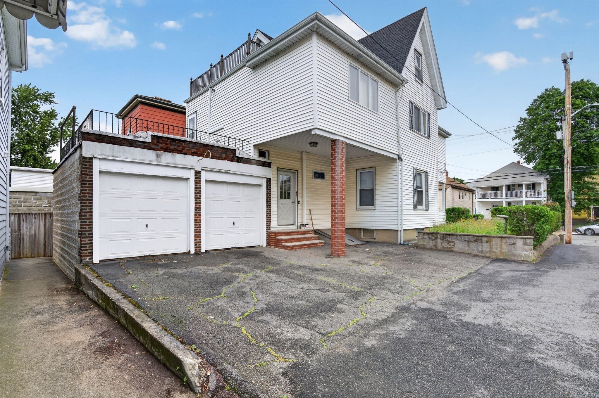 549 Main St
