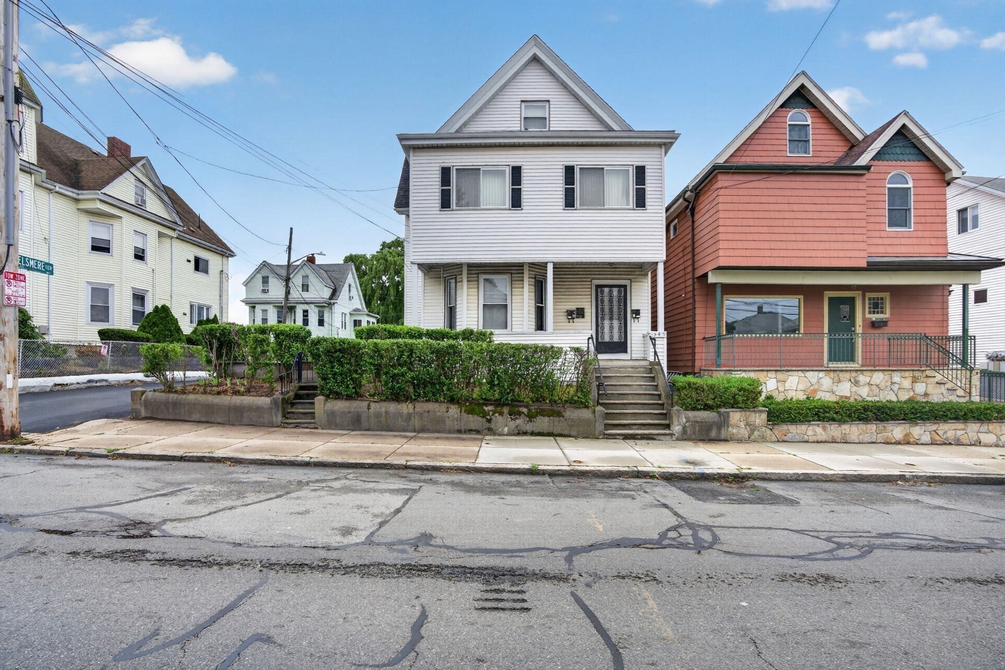 549 Main St