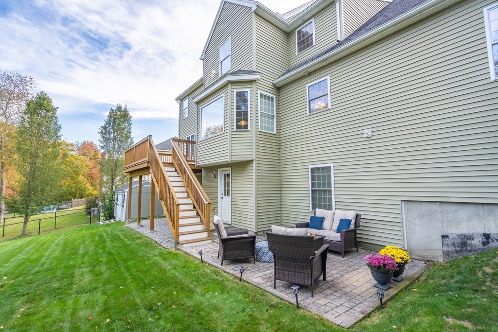 24 Susan Dr