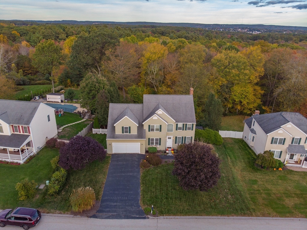 24 Susan Dr