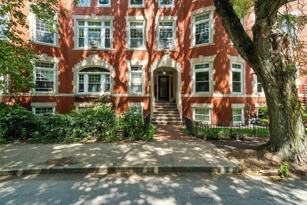 17 Strathmore Road 2